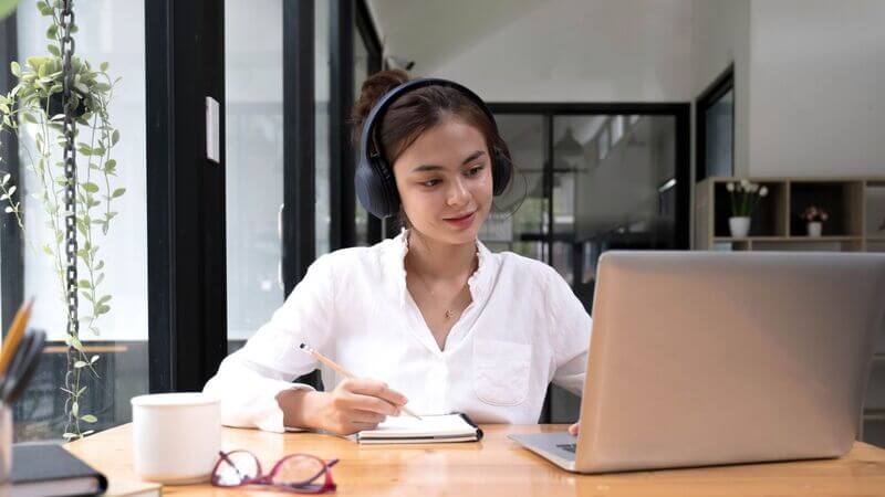 Bạn có thể làm việc mọi lúc, mọi nơi miễn là có kết nối internet